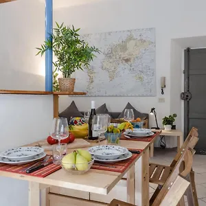 Tuttomondo Flat With Private Courtyard Apartment Pisa