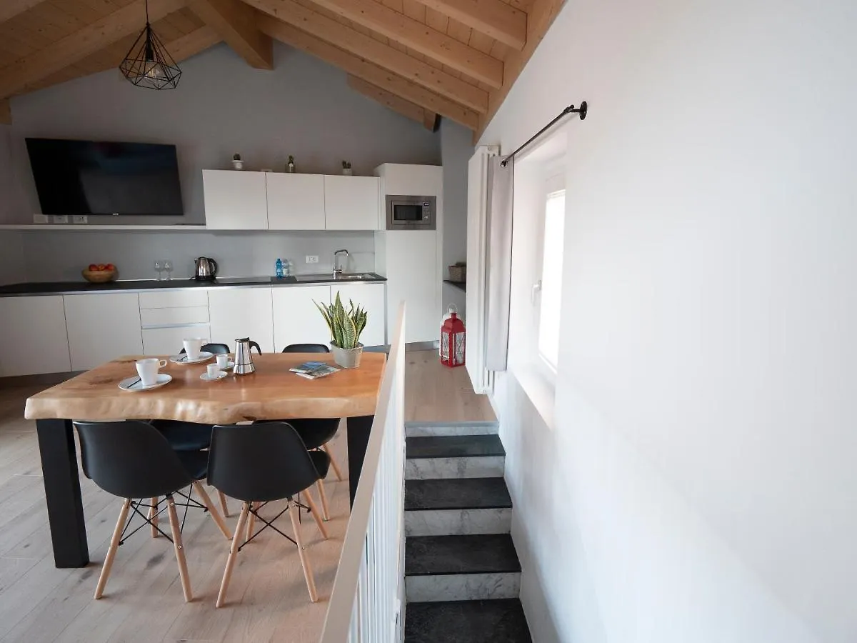 Bellano Holidays - Casa Artemio Apartment